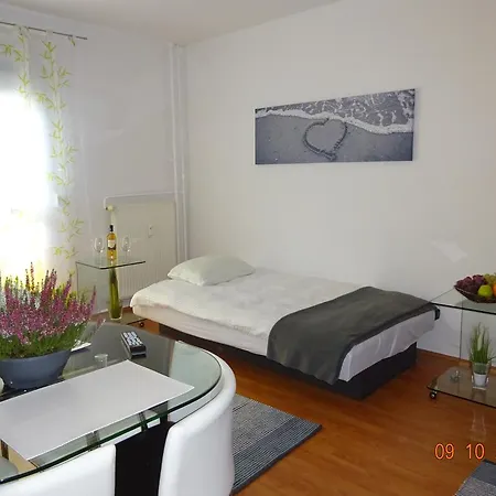 Lujza Apartman * Pětikostelí
