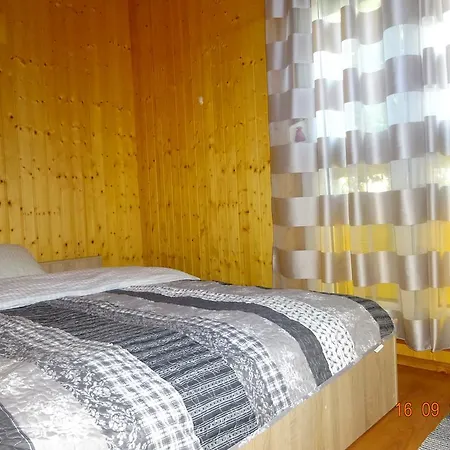 Lujza Apartman Pětikostelí